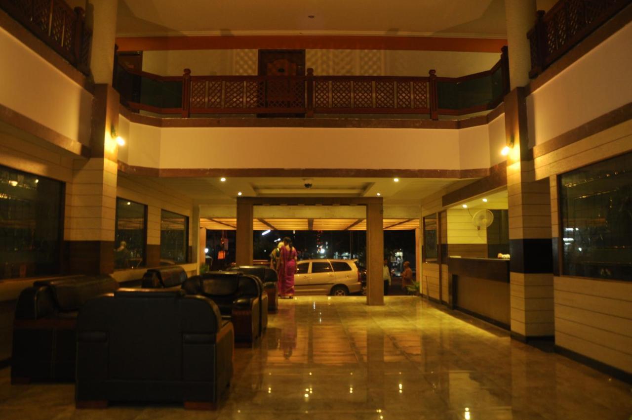 Hotel Pams Mayiladuthurai Exterior photo